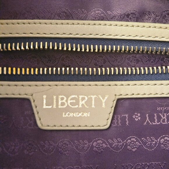 Liberty London Iphis Marlborough large gray/purple bag --omg that violet lining! - Picture 7 of 12